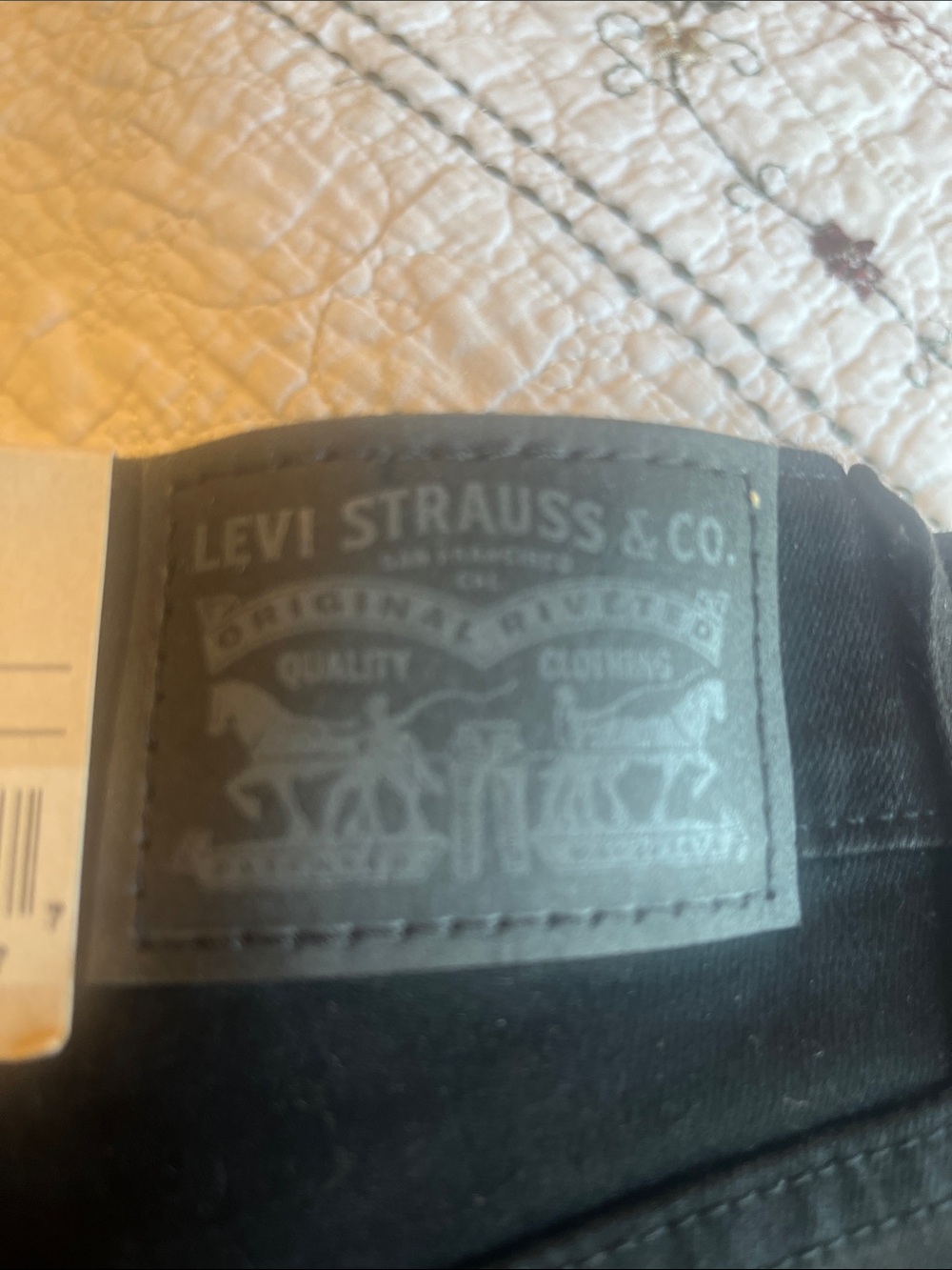 Levi's women’s Black Slim Jeans 6 - Picture 3 of 4